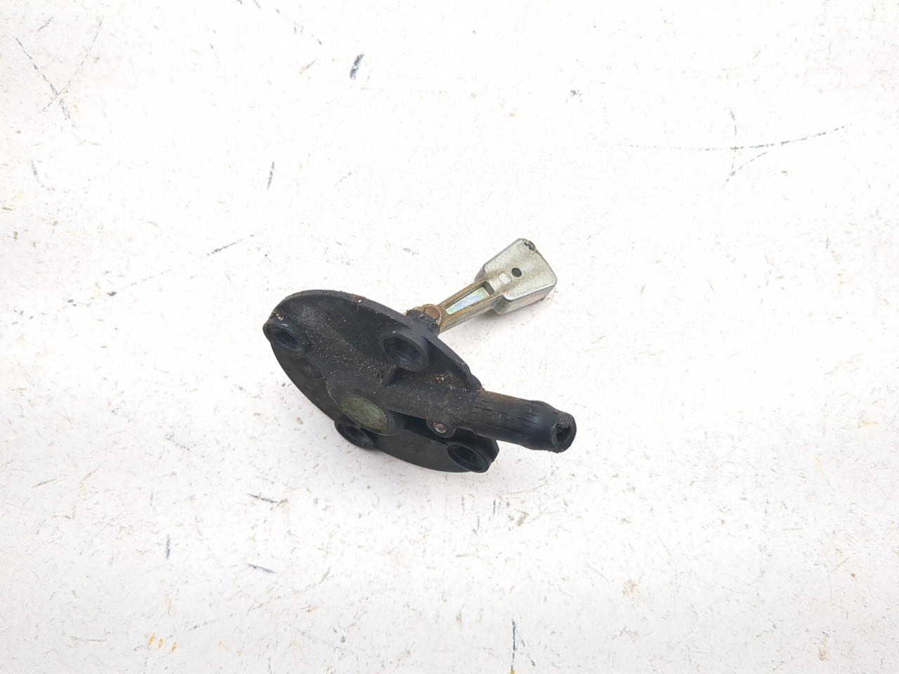 13-18 BMW F800GS Adventure Rear Right Fuel Tank Cap Cover Neck