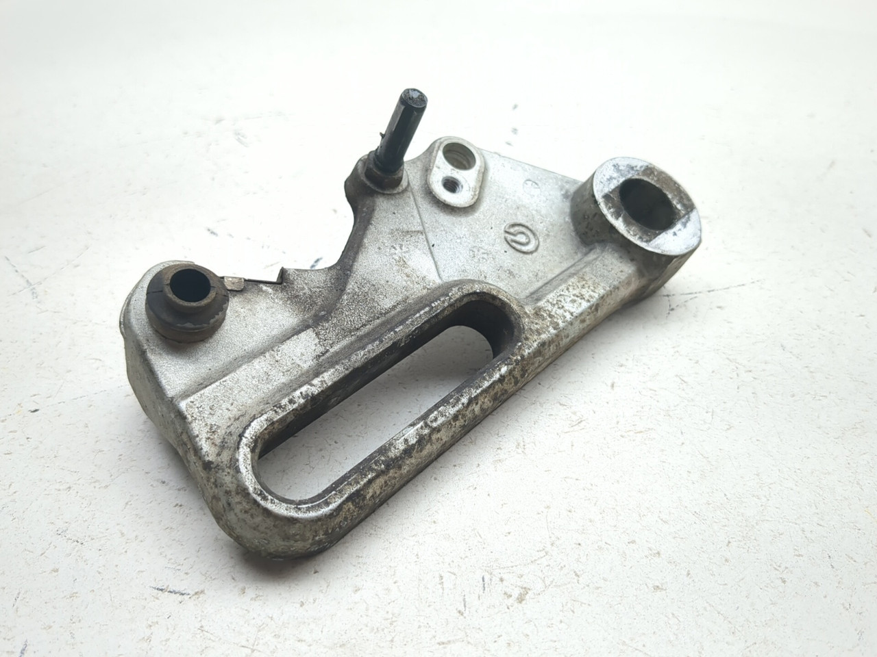 g11470827 13-18 BMW F800GS Adventure Rear Brake Caliper Bracket Piston