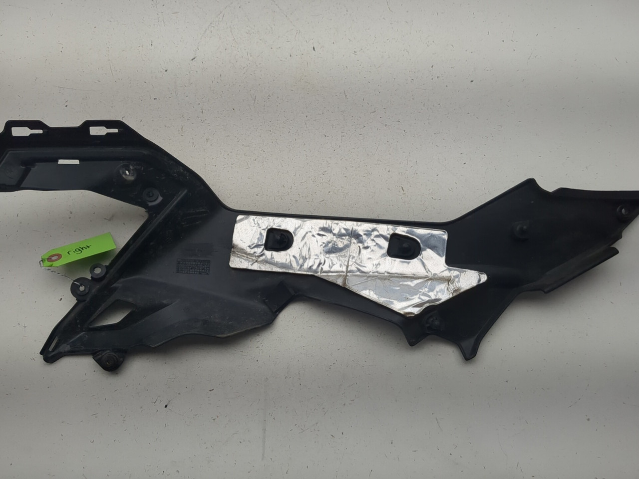17-25 Kawasaki Z650 ER650N Left Right Knee Grip Side Cover Set
