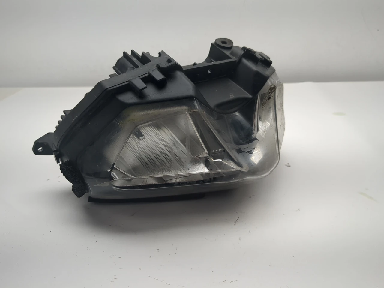 17-25 Kawasaki Z650 ER650N Front Headlight Head Lamp 23004-0414 17-25 Kawasaki Z650 ER650N Front Headlight Head Lamp 23004-0414