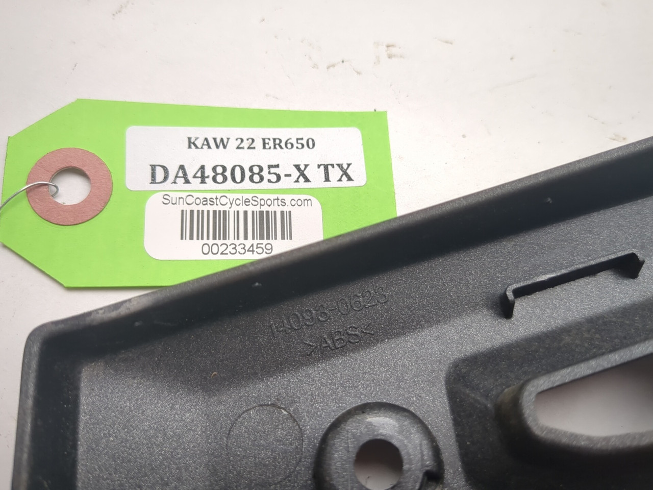17-25 Kawasaki Z650 ER650N Left Right Frame Step Pivot Cover Pair