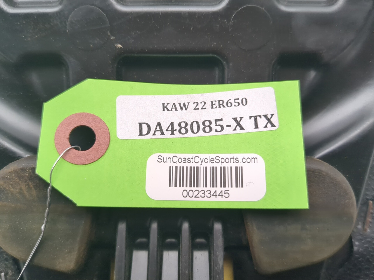 17-25 Kawasaki Z650 ER650N Rear Passenger Seat 53066-0661-12Y