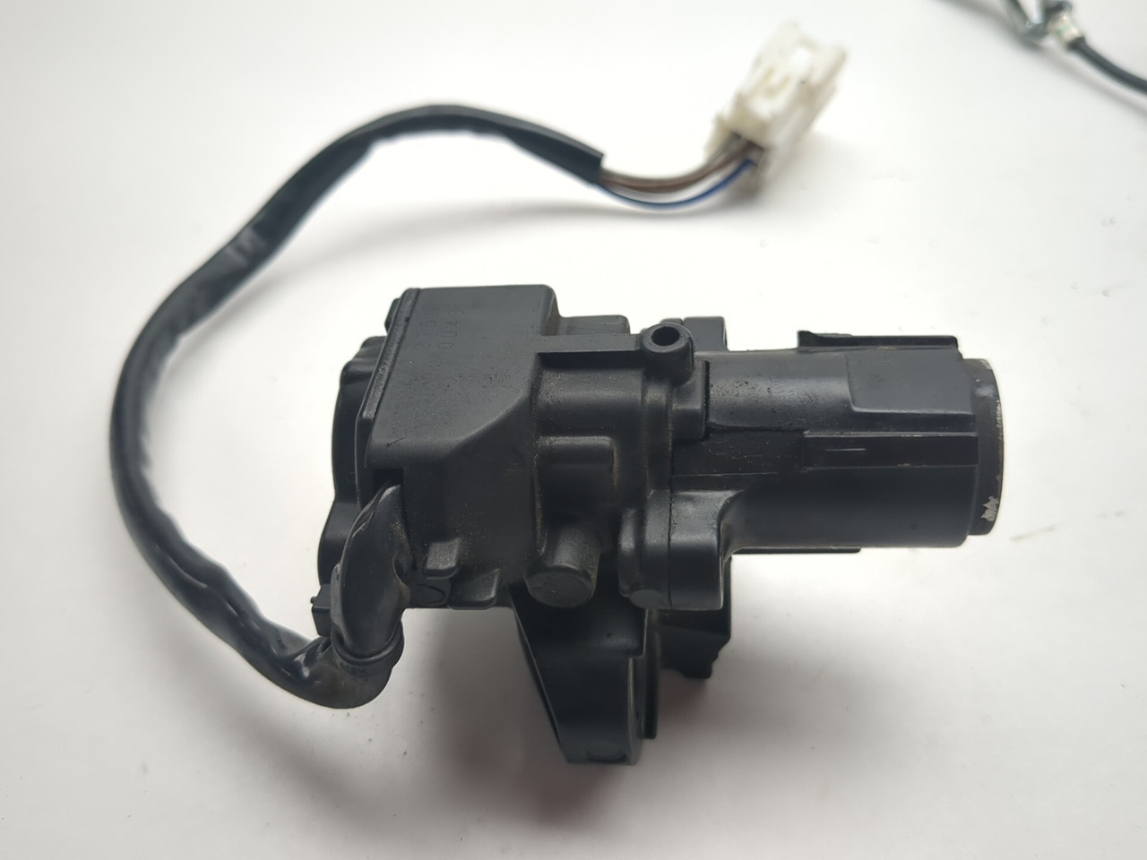 17-25 Kawasaki Z650 ER650N Ignition Gas Cap Lock Switch Key Set