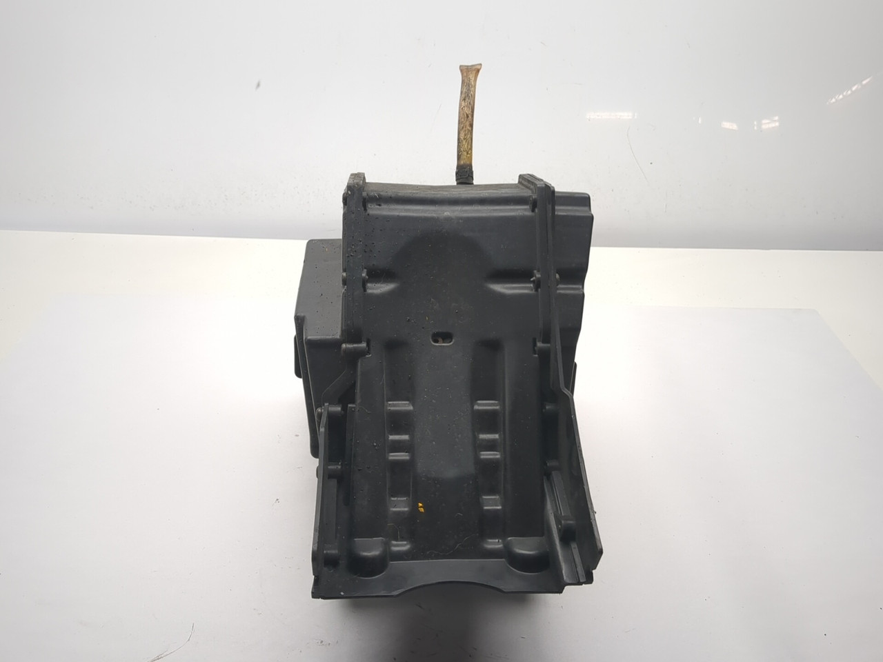 08-16 Triumph Bonneville Airbox Air Cleaner T2209356 - Sun Coast