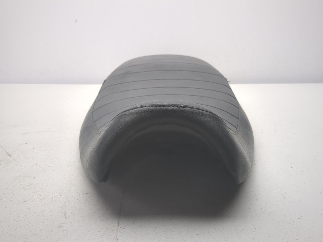 08-16 Triumph Bonneville Driver Passenger Seat T2301932 - Sun