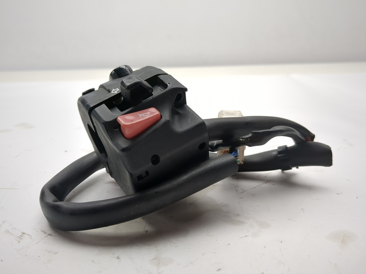 08-16 Triumph Bonneville Left Handlebar Switch Button Toggle