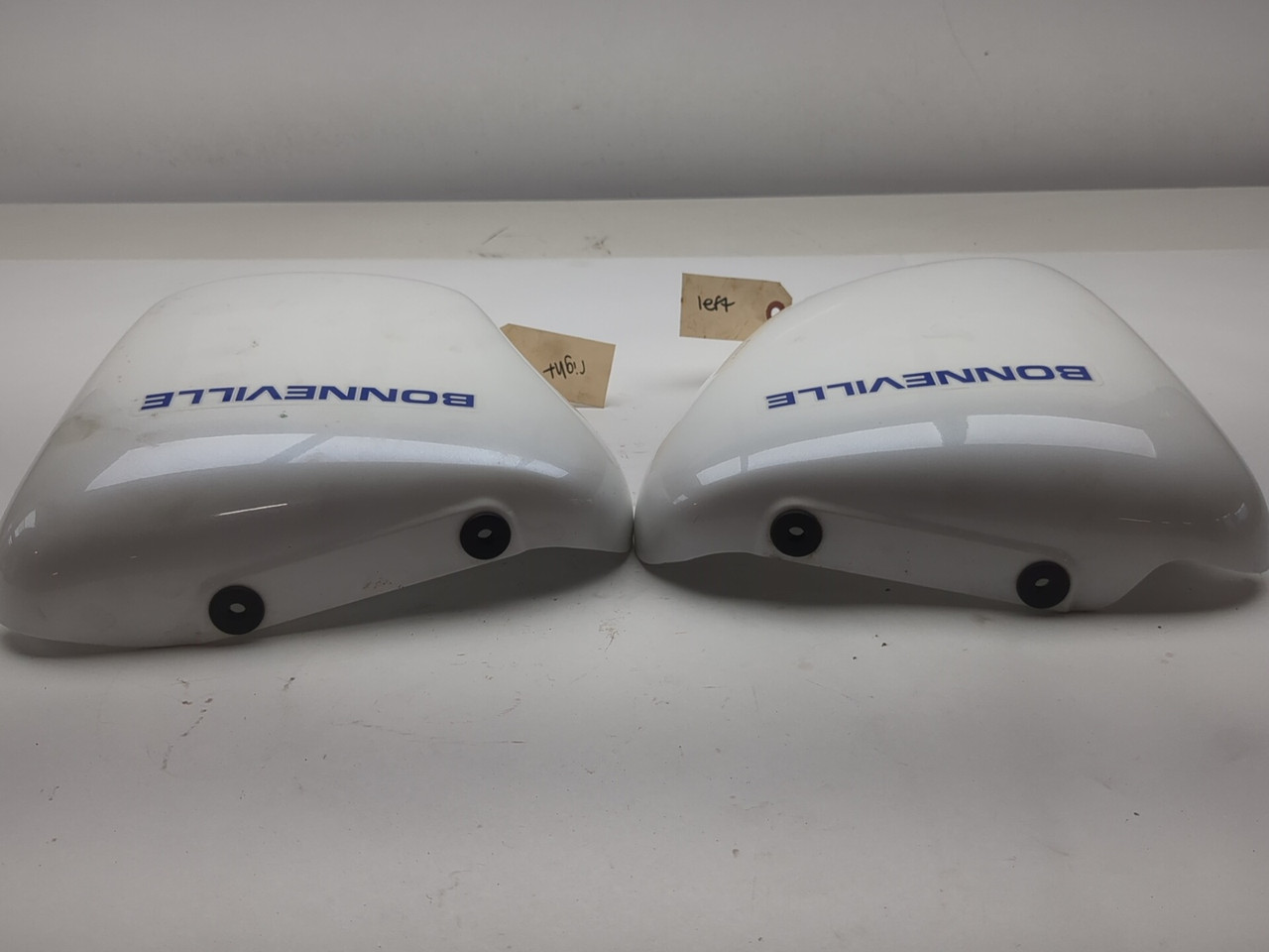 08-16 Triumph Bonneville Left Right Side Cover Set T2301238