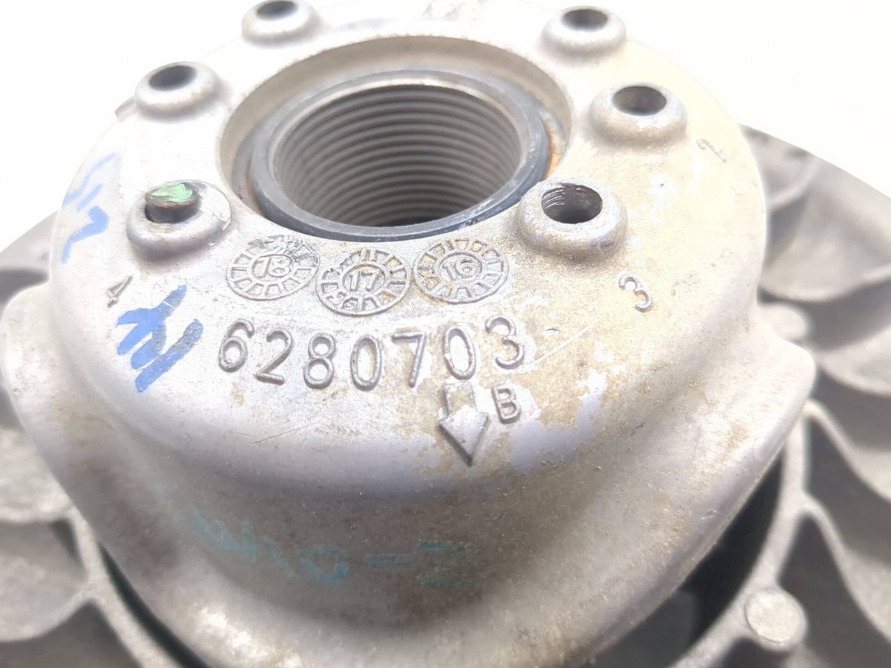 CLX-G243-R メック 17-25 Can Am Maverick X3 XMR Turbo R Rear Secondary Clutch