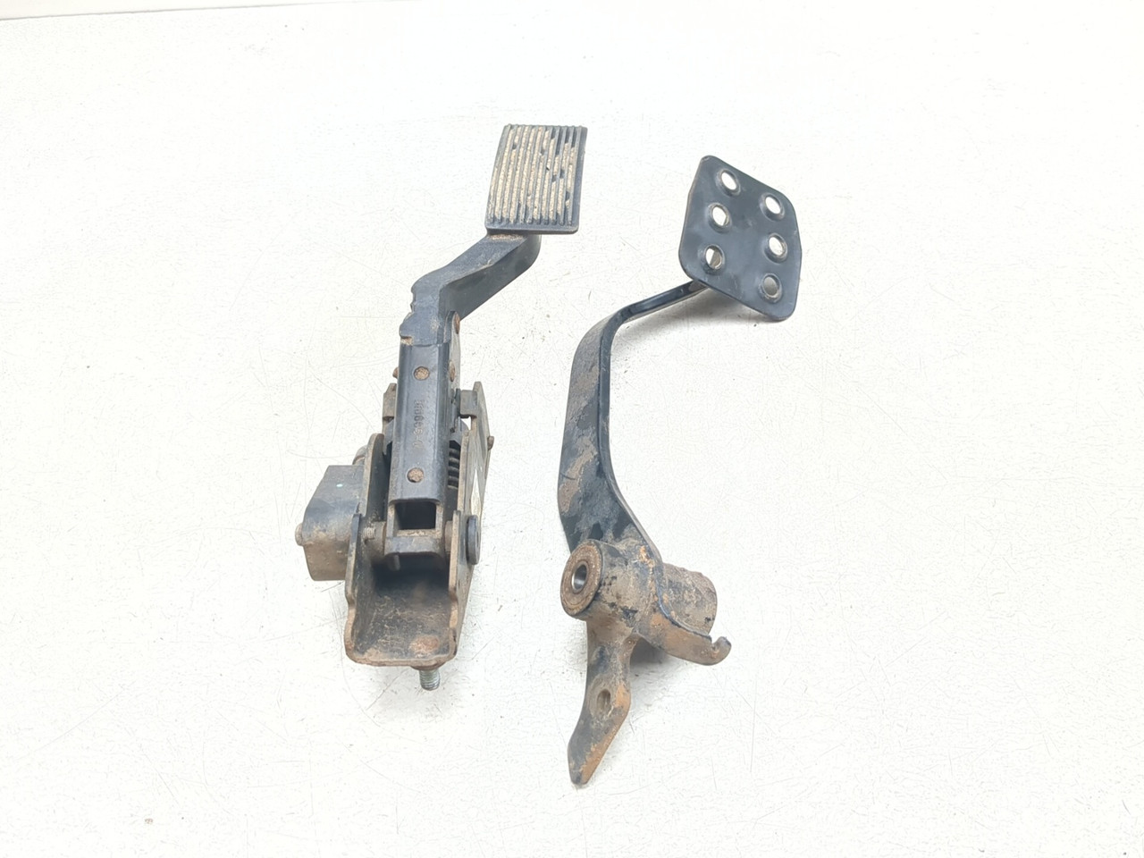 17-25 Can-Am Maverick X3 XMR Turbo R Front Accelerator Brake Pedal