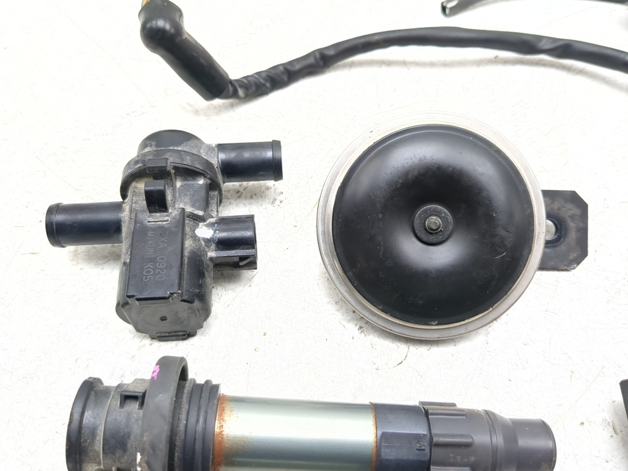 18-26 Kawasaki Ninja 400 EX400 Regulator Ignition Coil Horn Sensor