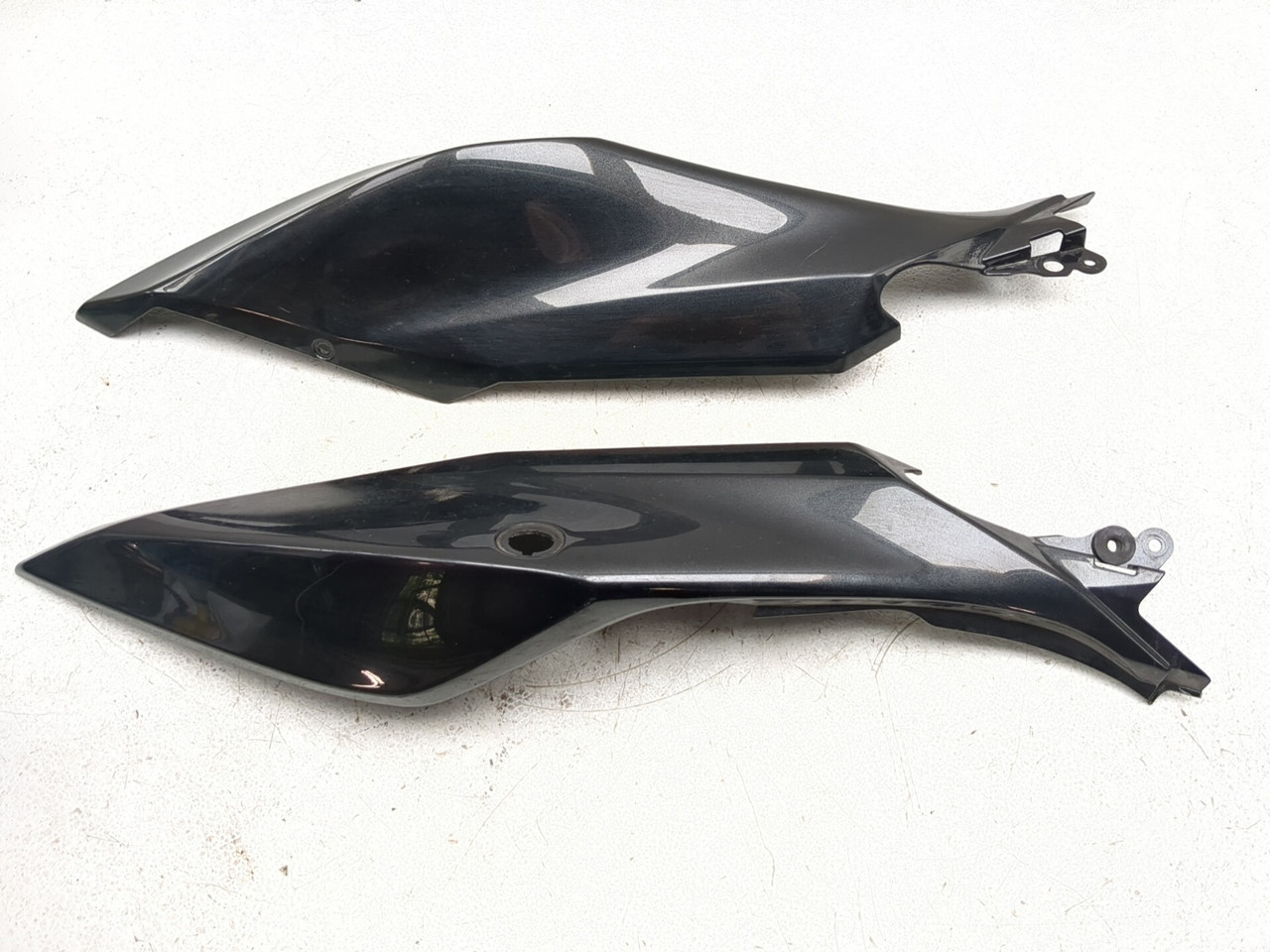 18-26 Kawasaki Ninja 400 EX400 Rear Left Right Tail Fairing Set