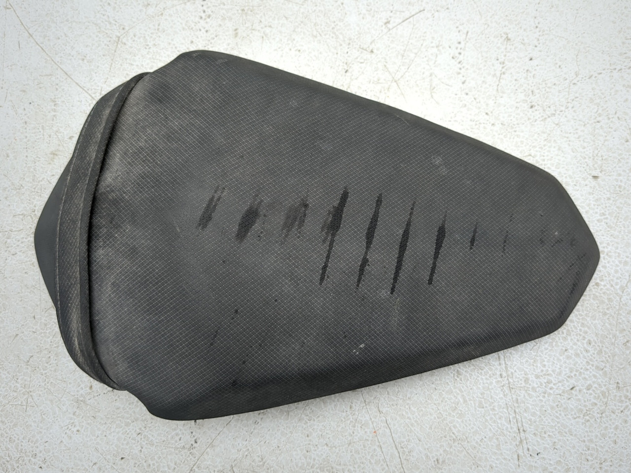 18-26 Kawasaki Ninja 400 EX400 Rear Passenger Seat 53066-0613-12Y