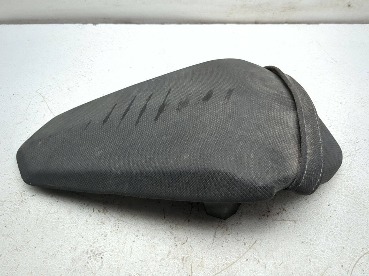 18-26 Kawasaki Ninja 400 EX400 Rear Passenger Seat 53066-0613-12Y