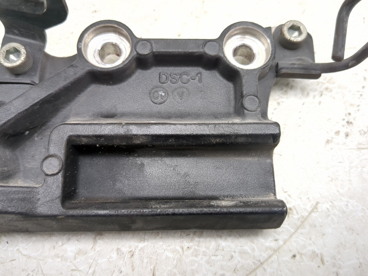 けいすけ 18-26 Kawasaki Ninja 400 EX400 Rear Right Brake Caliper Bracket