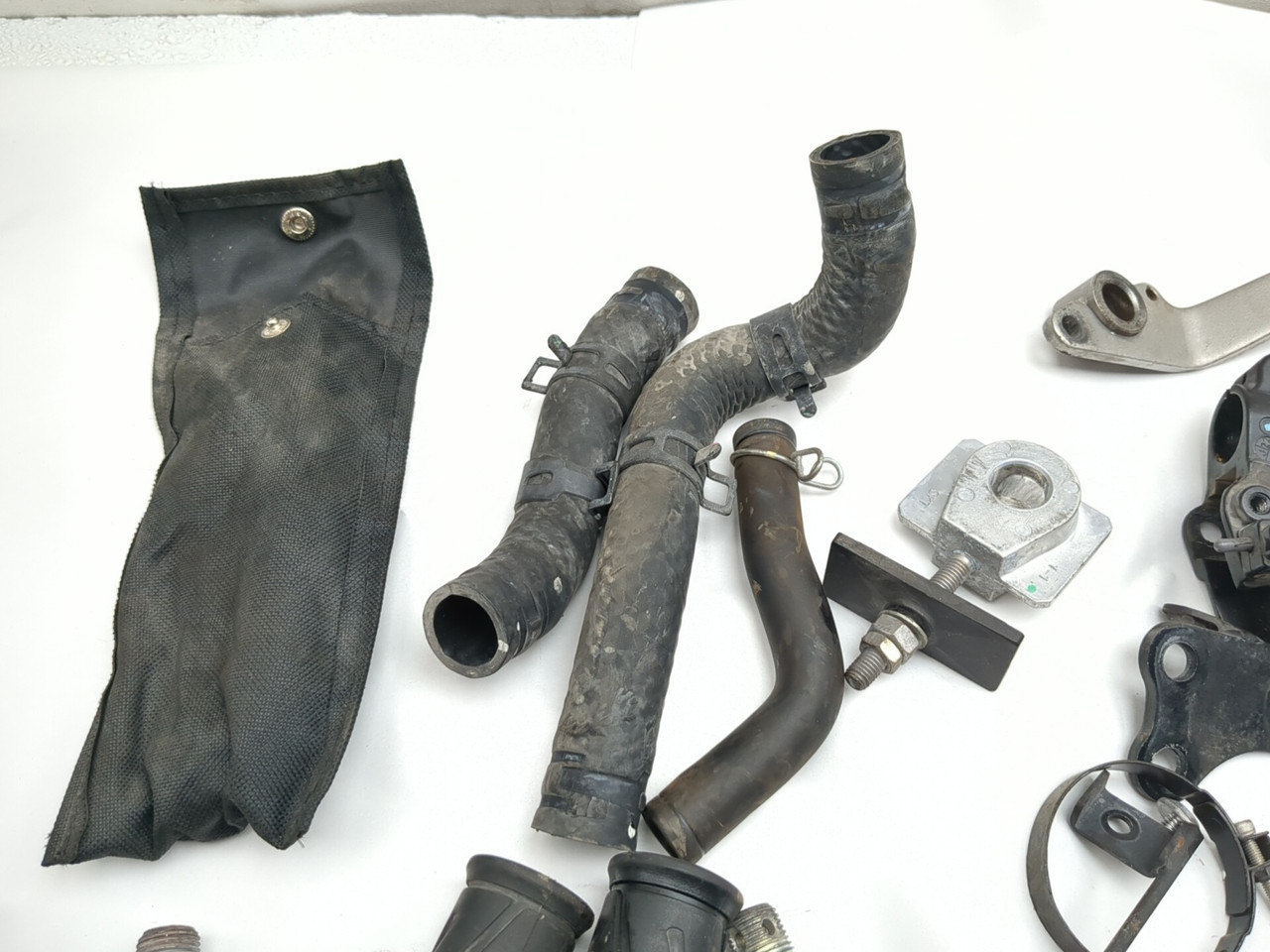 18-26 Kawasaki Ninja 400 EX400 Chassis Bolt Nut Screw Axle Bracket