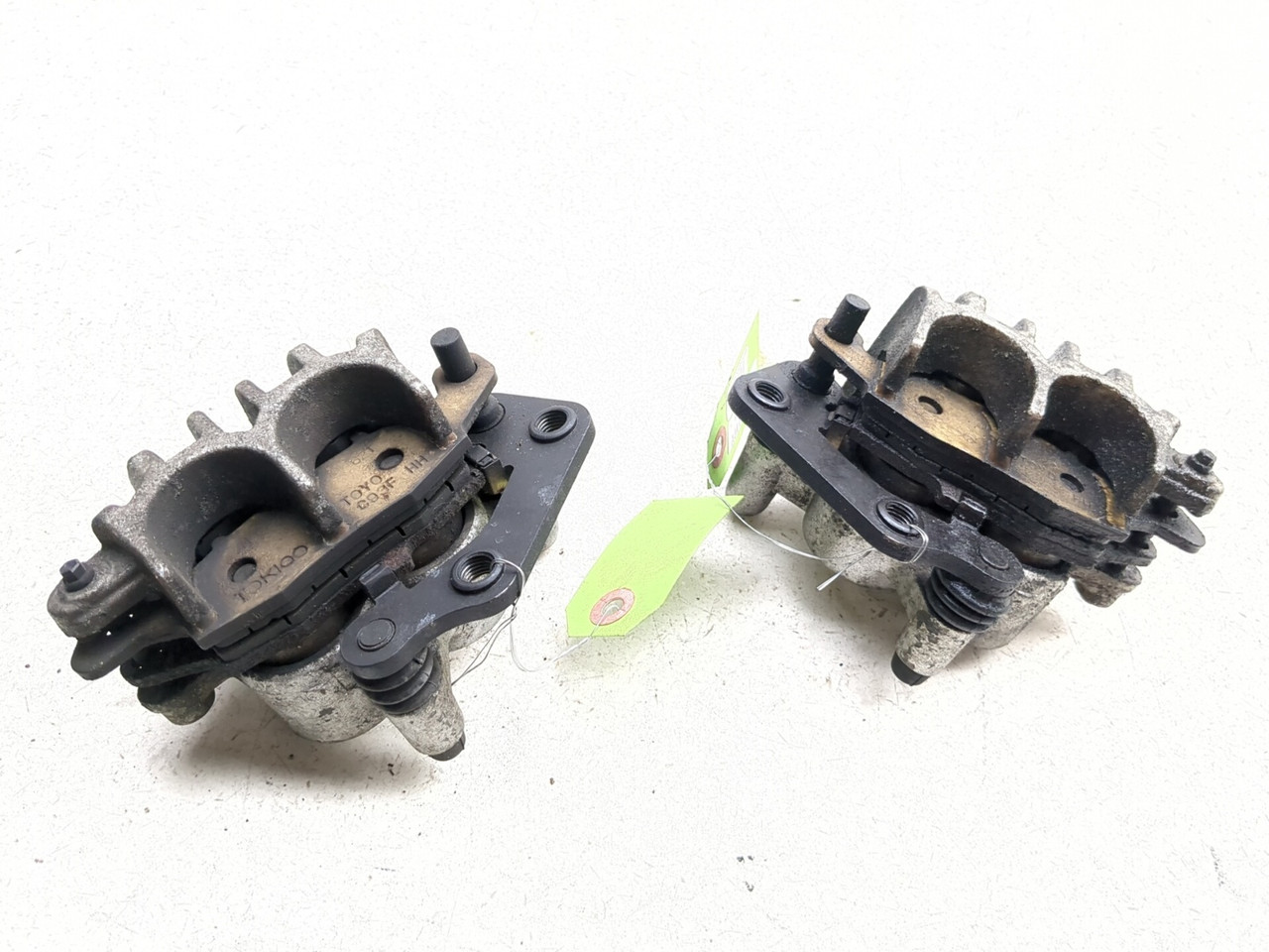 05-08 Kawasaki VN1600 Vulcan Nomad Front Brake Caliper Set 43080