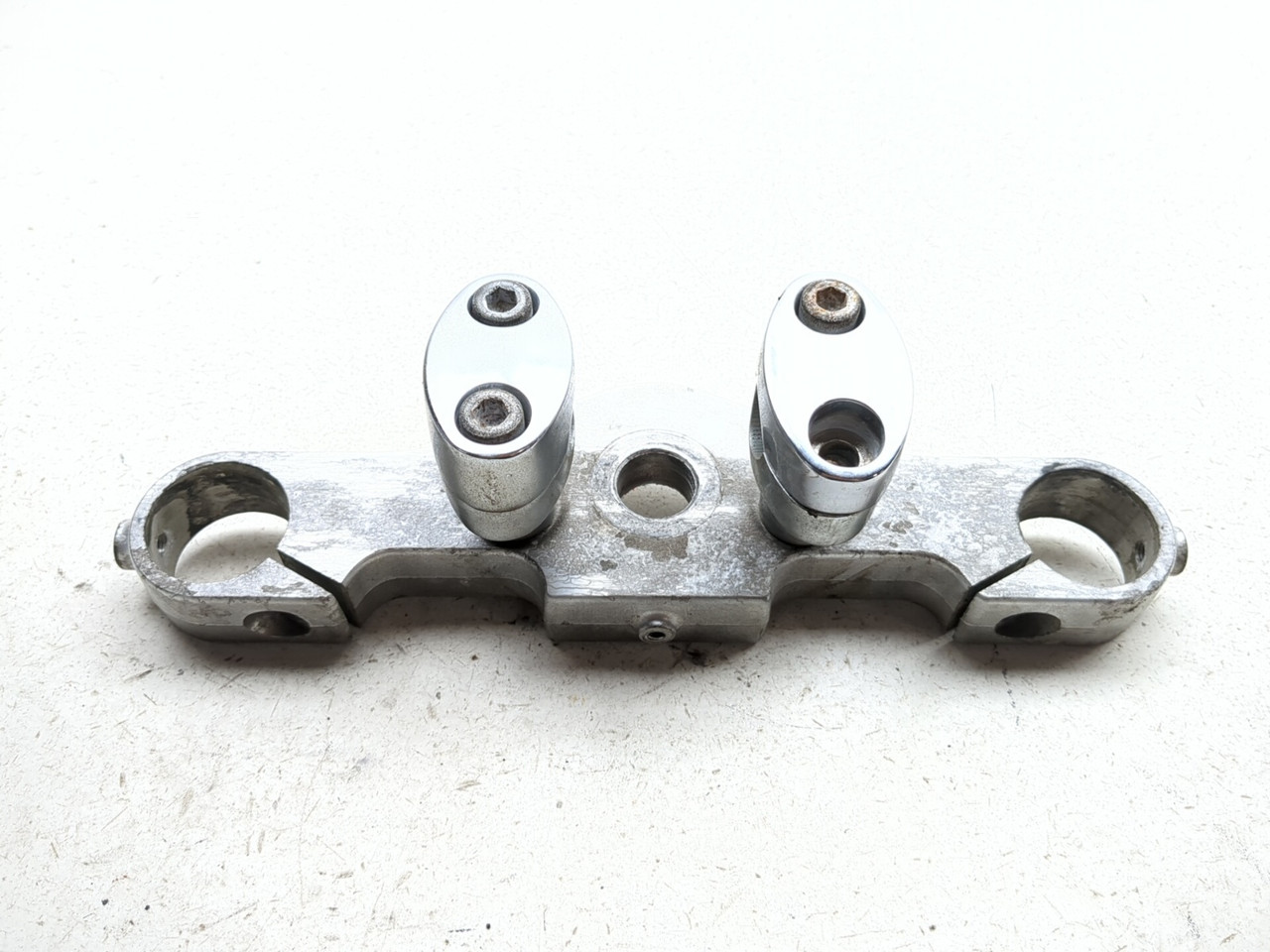 05-08 Kawasaki VN1600 Vulcan Nomad Triple Tree Riser Clamp