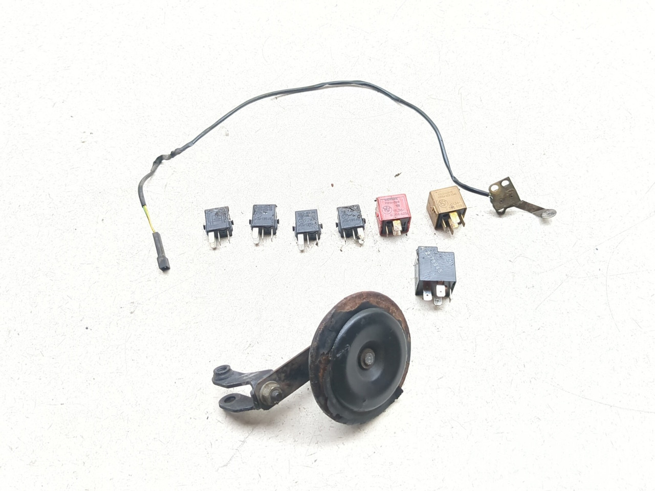 95-01 BMW R1100 R Relay Horn Cable 61361393412 - Sun Coast Cycle