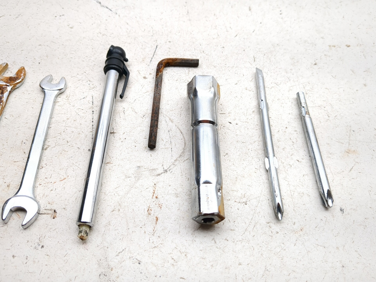 05-08 Kawasaki VN1600 Vulcan Nomad Tool Kit 56007-0022 - Sun Coast