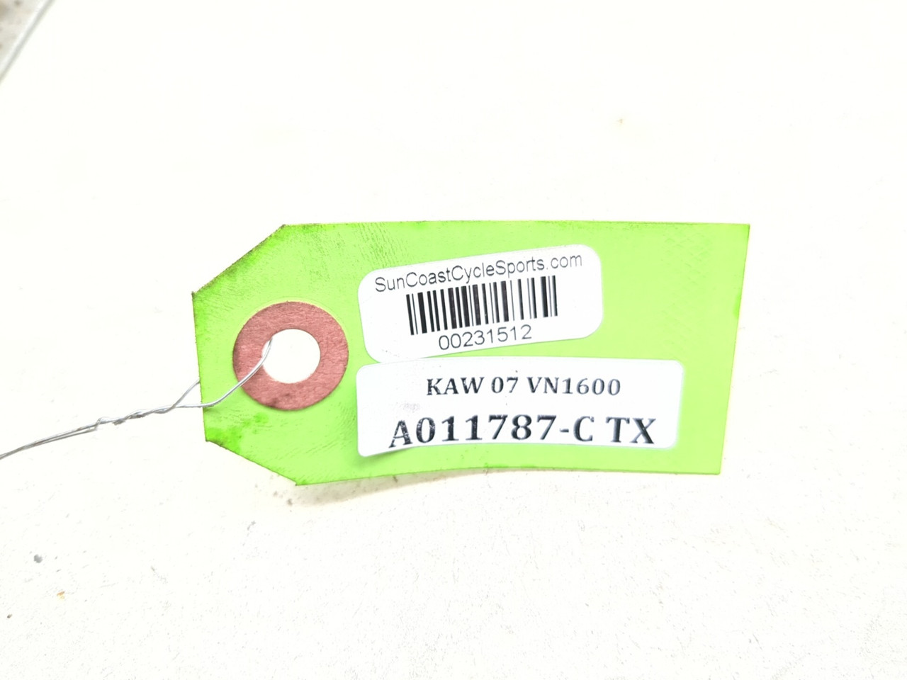 05-08 Kawasaki VN1600 Vulcan Nomad Rear Left Right Fender Strut