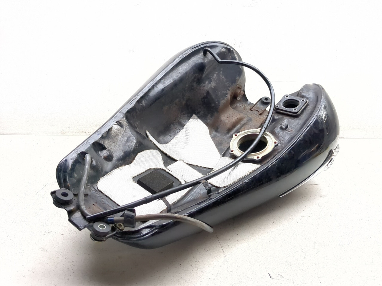 05-08 Kawasaki VN1600 Vulcan Nomad Gas Fuel Tank 51001-1682-H8