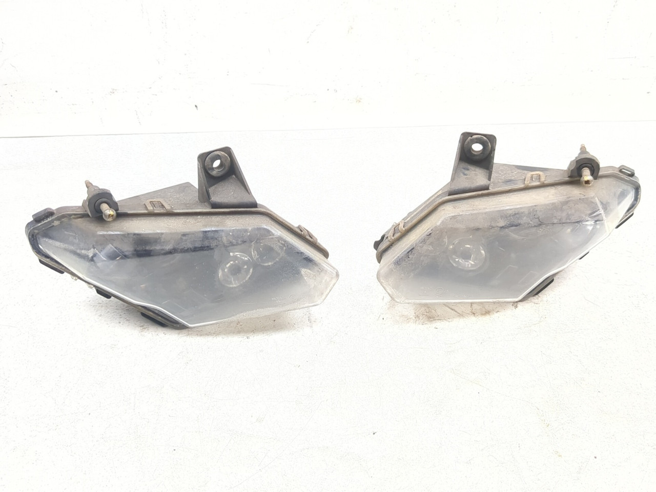 パーツ svm 17-24 Can Am Maverick X3 DS Turbo R Left Right Headlight Assembly