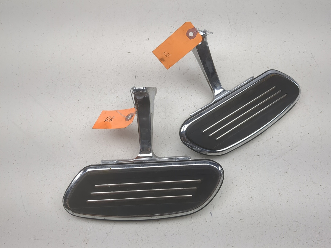 トーイ 17-23 Harley Street Glide FLHX Left Right Passenger Floorboard Set