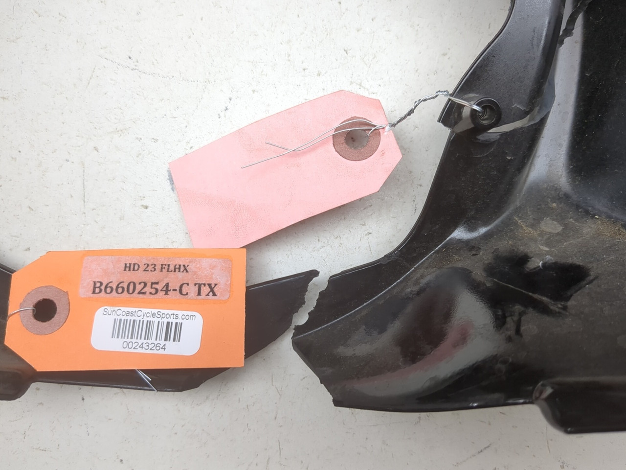 17-23 Harley Street Glide FLHX Front Outer Fairing Bat Wing Body