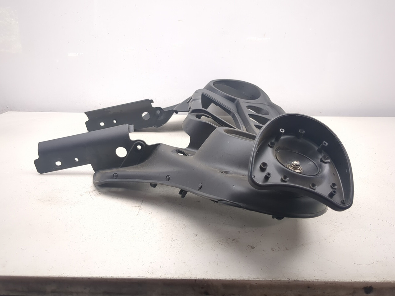 17-23 Harley Street Glide FLHX Front Inner Fairing Cowl Body Cover