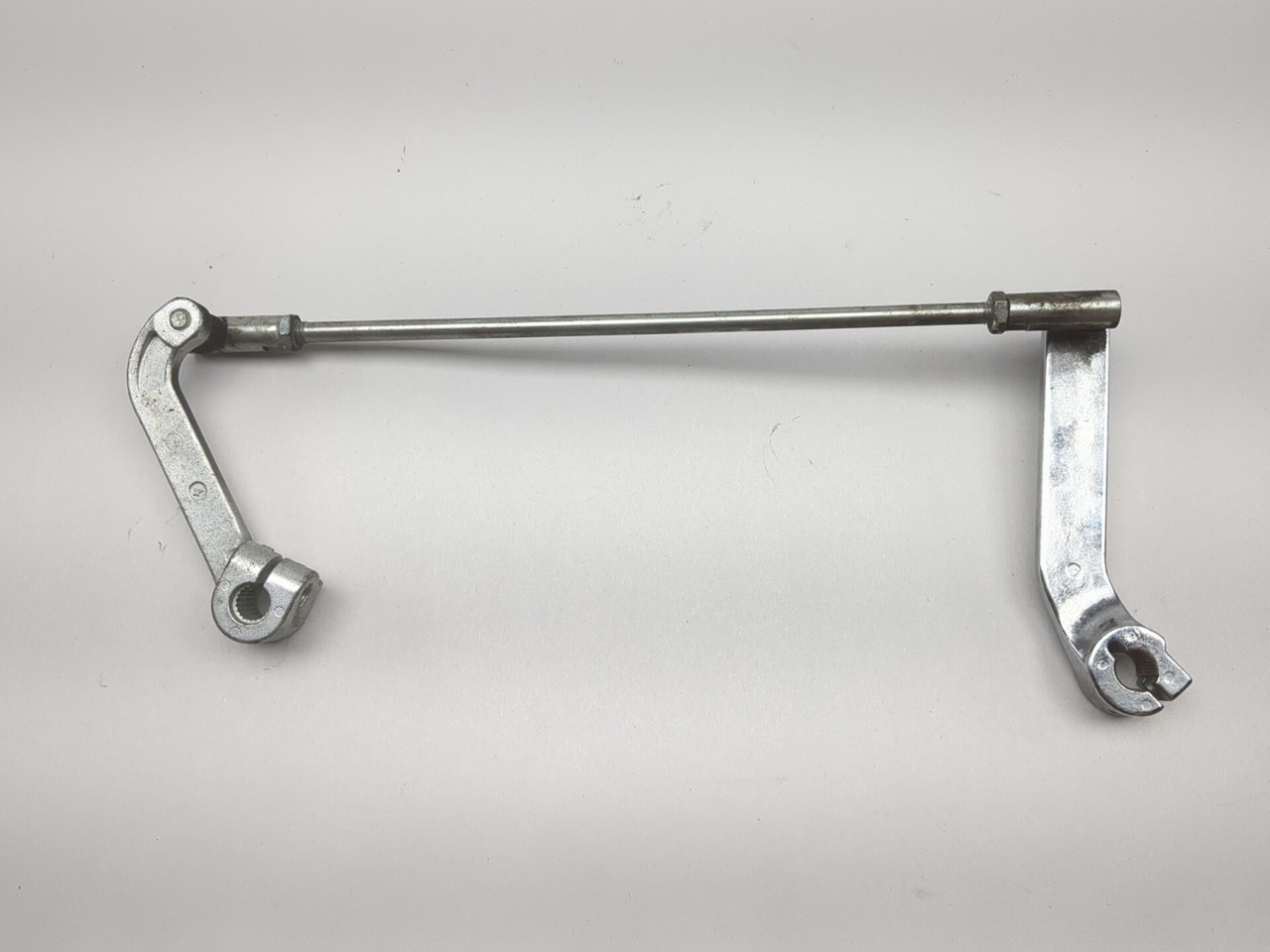 17-23 Harley Street Glide FLHX Left Shift Linkage Lever Assembly