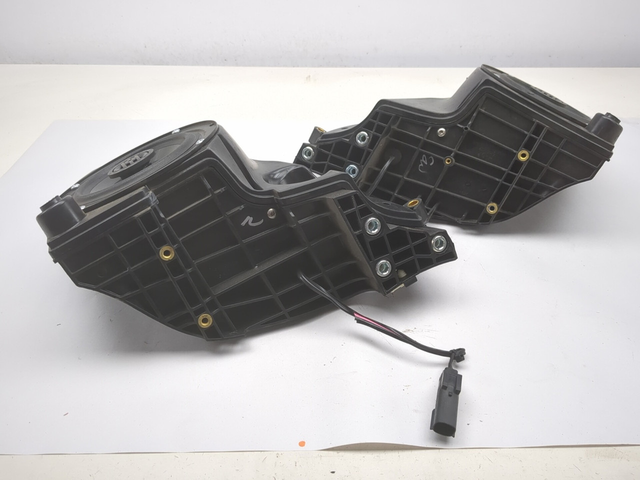 17-23 Harley Street Glide FLHX Left Right Inner Fairing Speaker