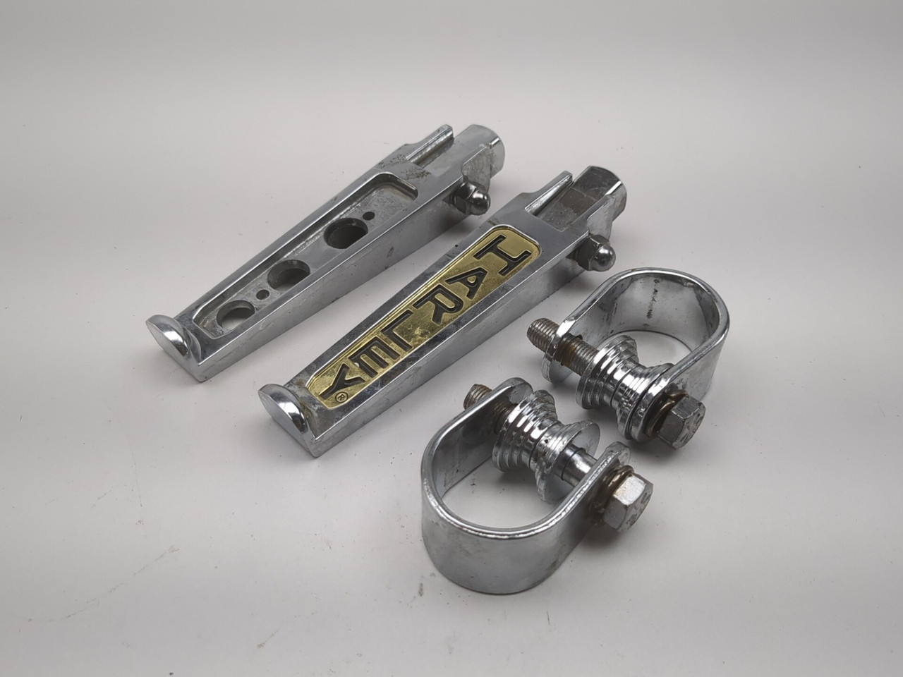 R・T 17-23 Harley Street Glide FLHX Front Highway Foot Peg Kit Set