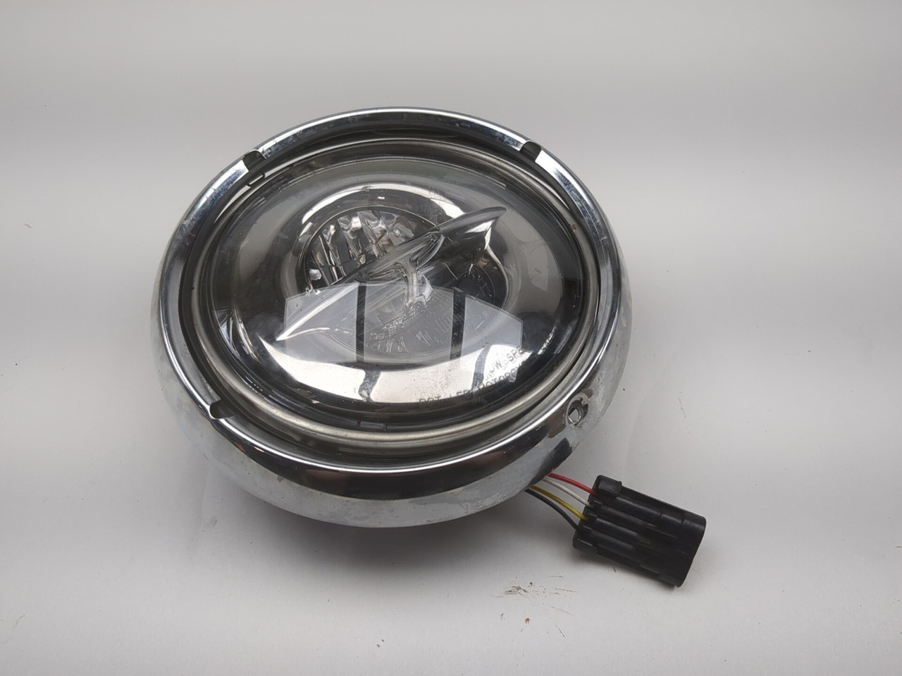 17-23 Harley Street Glide FLHX Front Headlight Assembly 67700430A