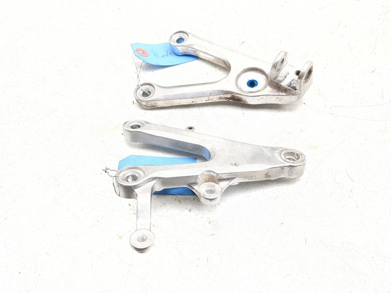 03-05 Yamaha YZF R6 Front Left Right Rearset Bracket Set 5SL-27442