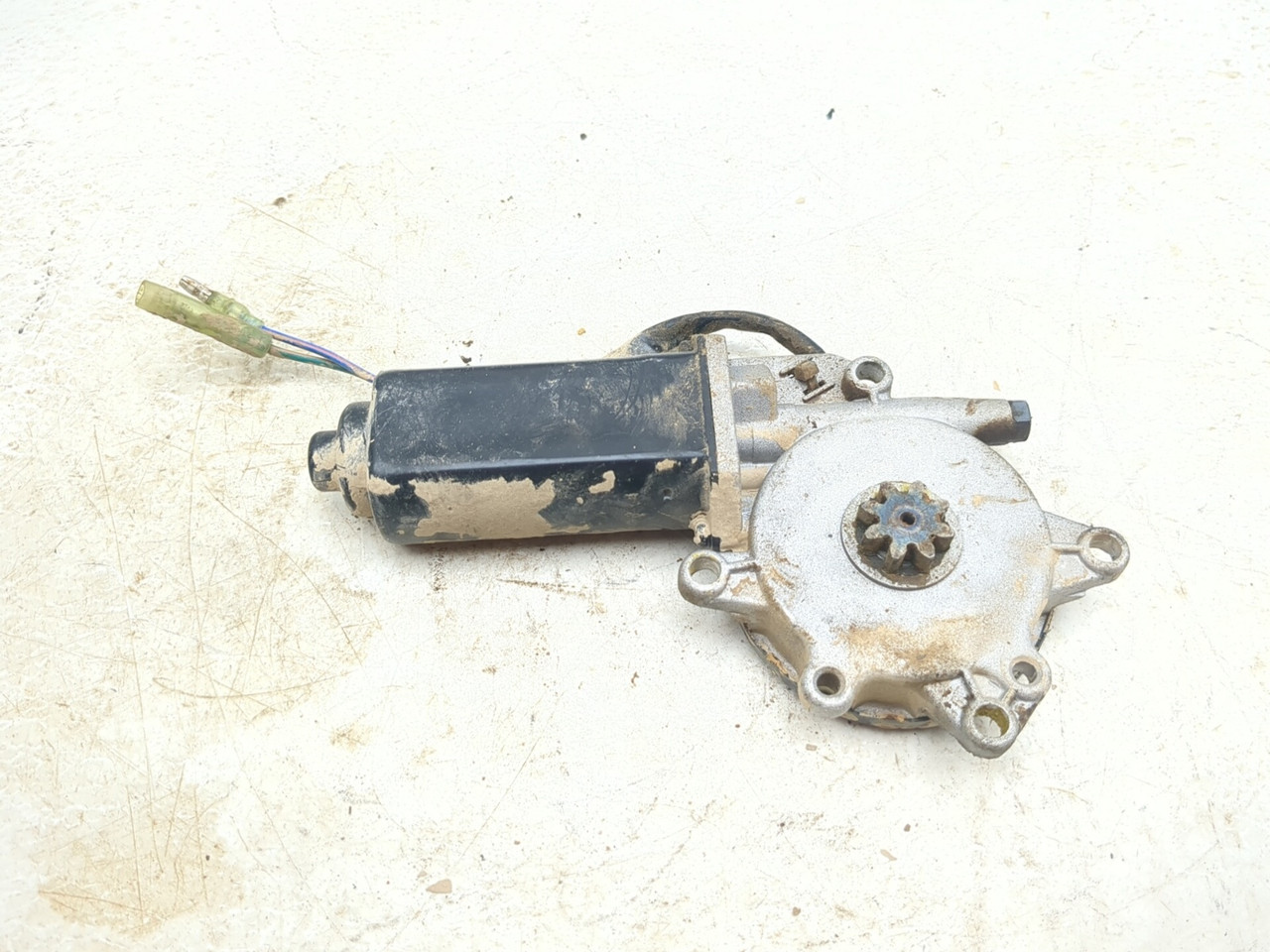 10-13 Can Am Spyder RT-S SE5 Front Windshield Adjustment Motor