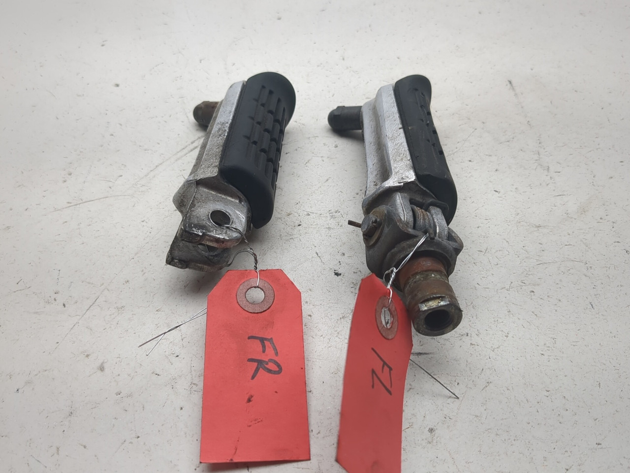 92-98 Honda CB1000 Front Left Right Foot Peg Set 50642-MM5-000