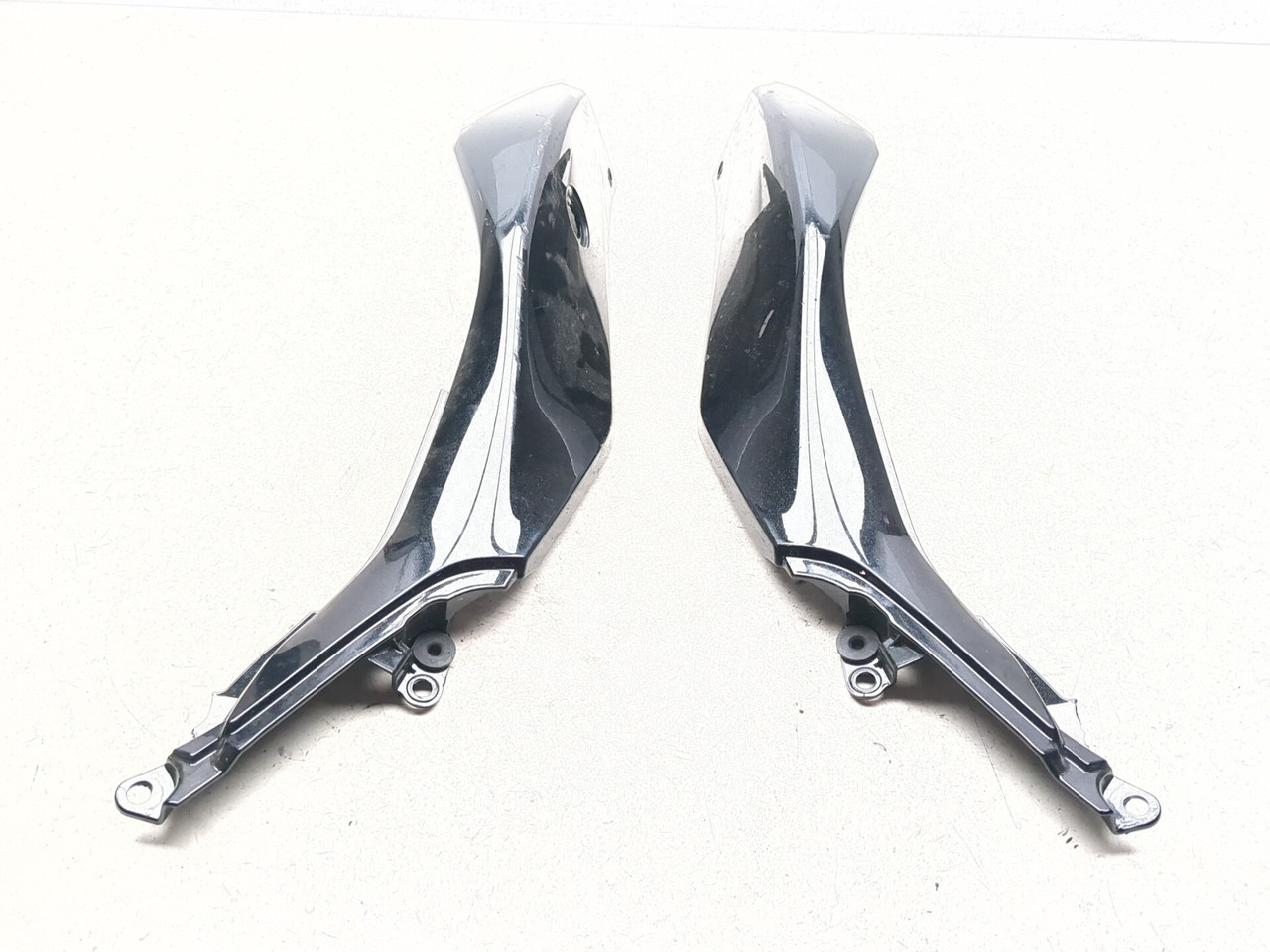 24-26 Kawasaki Ninja EX500 Left Right Tail Fairing Side Panel Set