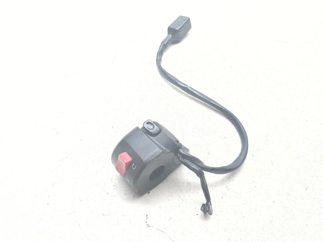 24-26 Kawasaki Ninja EX500 Front Right Handlebar Switch 46091-0479