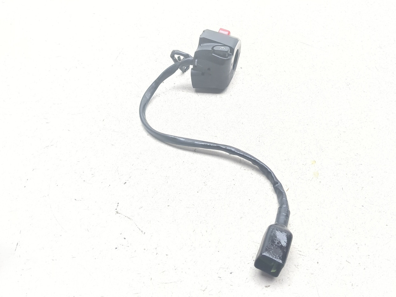 24-26 Kawasaki Ninja EX500 Front Right Handlebar Switch 46091-0479