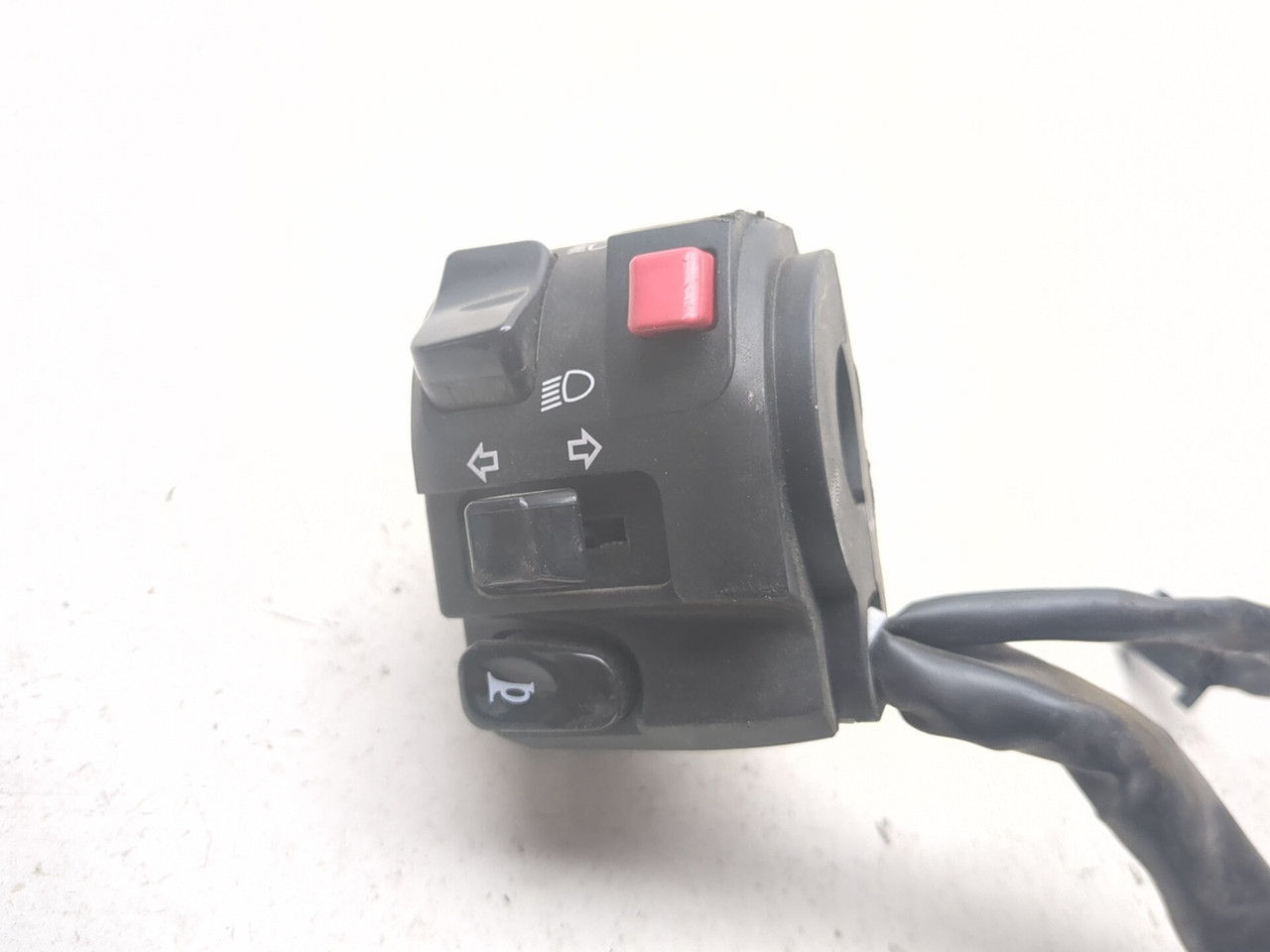 24-26 Kawasaki Ninja EX500 Front Left Handlebar Switch 46091-0649