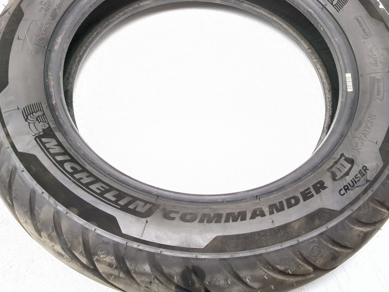 Michelin Commander III Cruiser Rear Tire 130/90B16 - Sun Coast