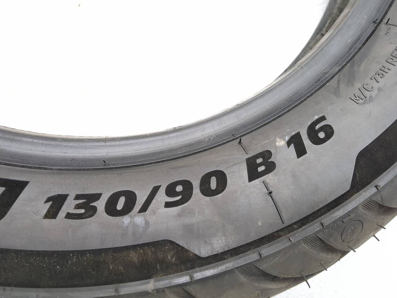 Michelin Commander III Cruiser Rear Tire 130/90B16 - Sun Coast