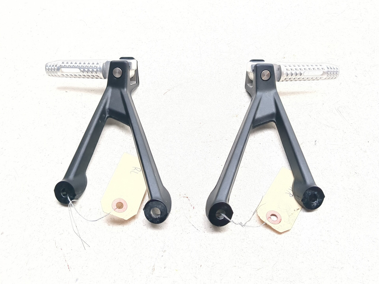 23-26 BMW S1000RR Rear Left Right Passenger Foot Peg Assembly Set 