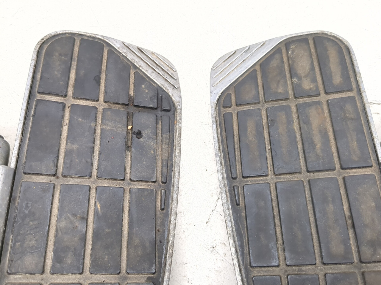 86-03 Kawasaki Voyager ZG1200 Rear Left Right Passenger Floorboard