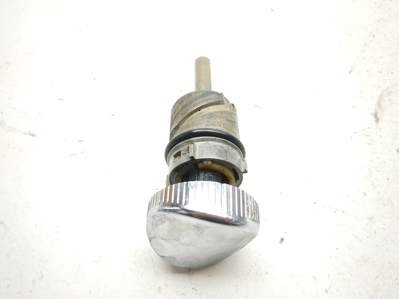 04-10 Harley-Davidson Sportster XL883C Custom Right Oil Tank