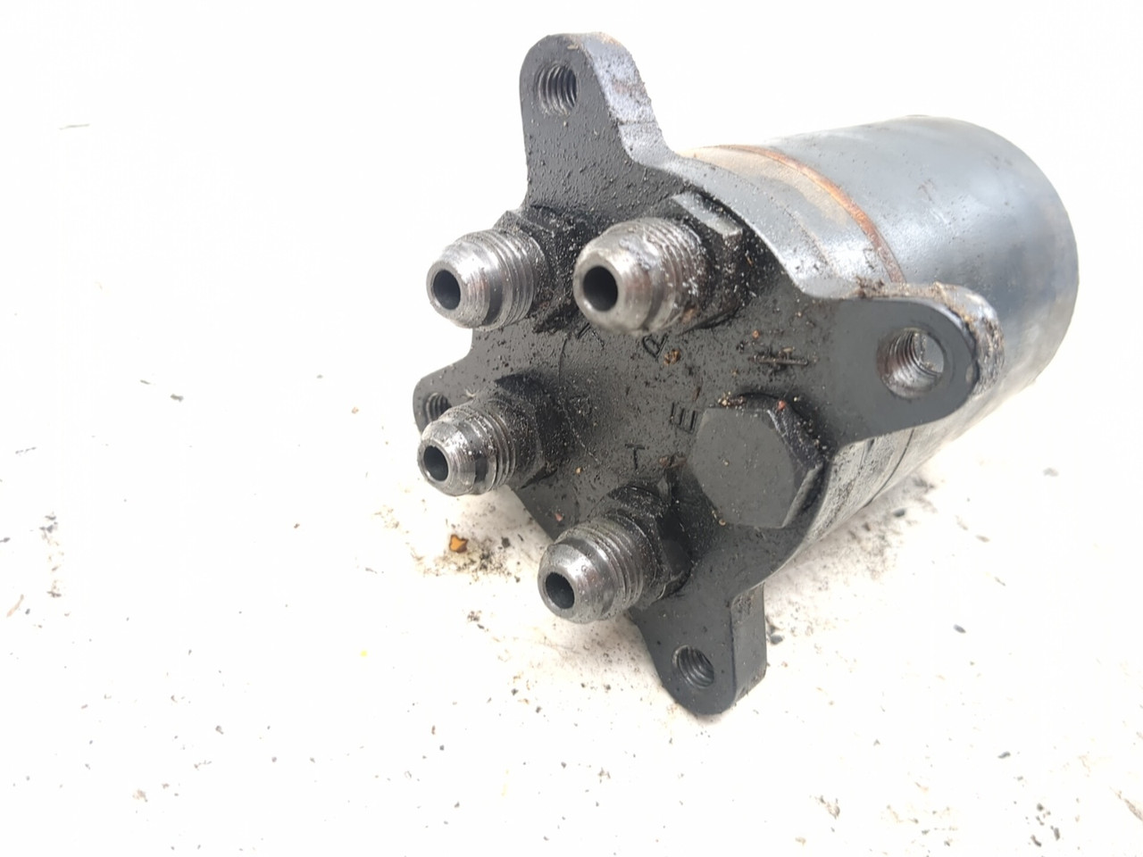 06-10 Kubtoa RTV 900 Front Power Steering Controller Valve K7561
