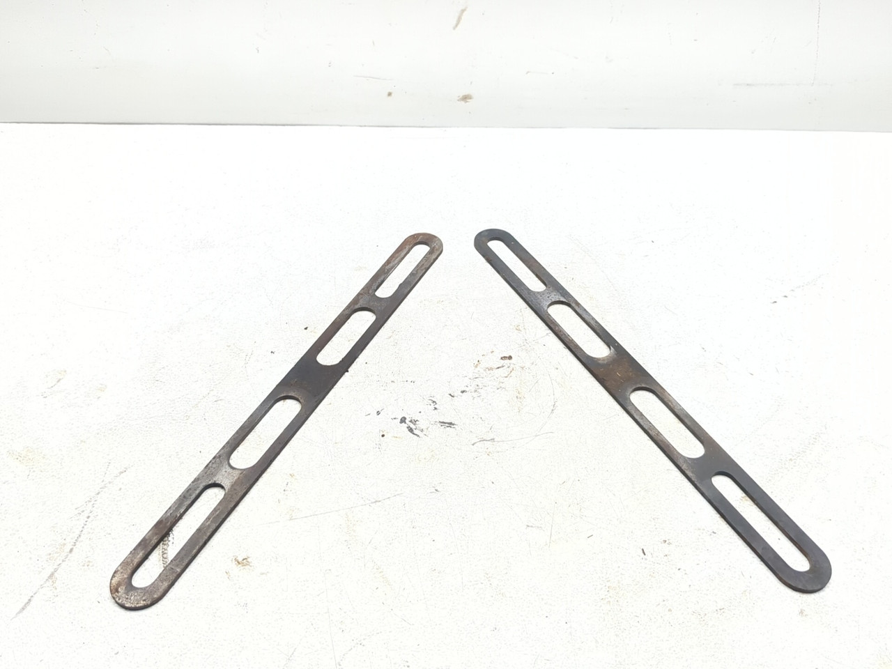 08-14 John Deere 7700 Precision Cut Reel Mower Lift Arm Strap Set