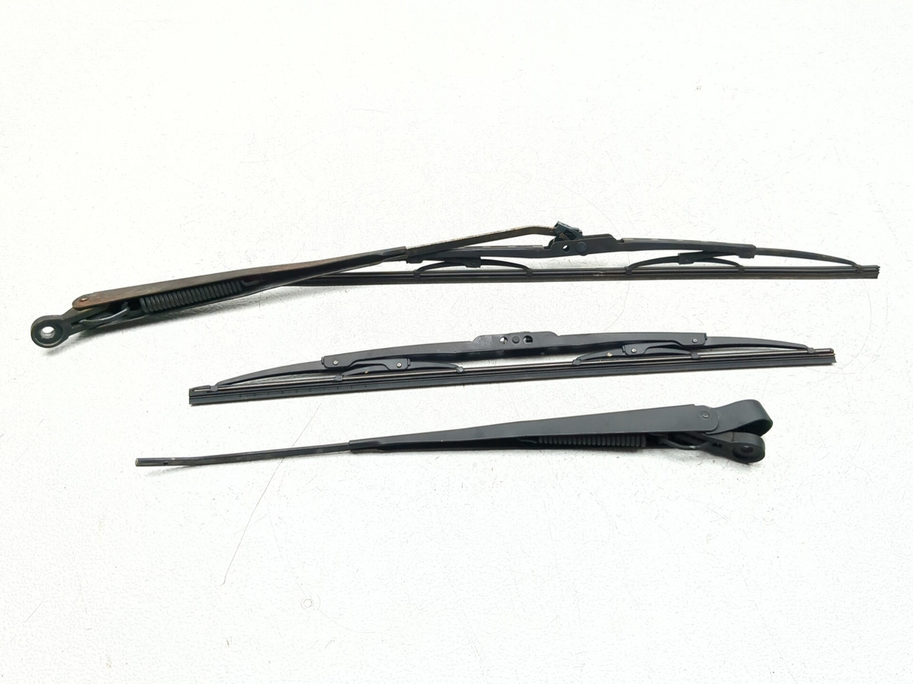 10-18 Cushman Mini Kei Utility Truck Front Windshield Wiper Arm