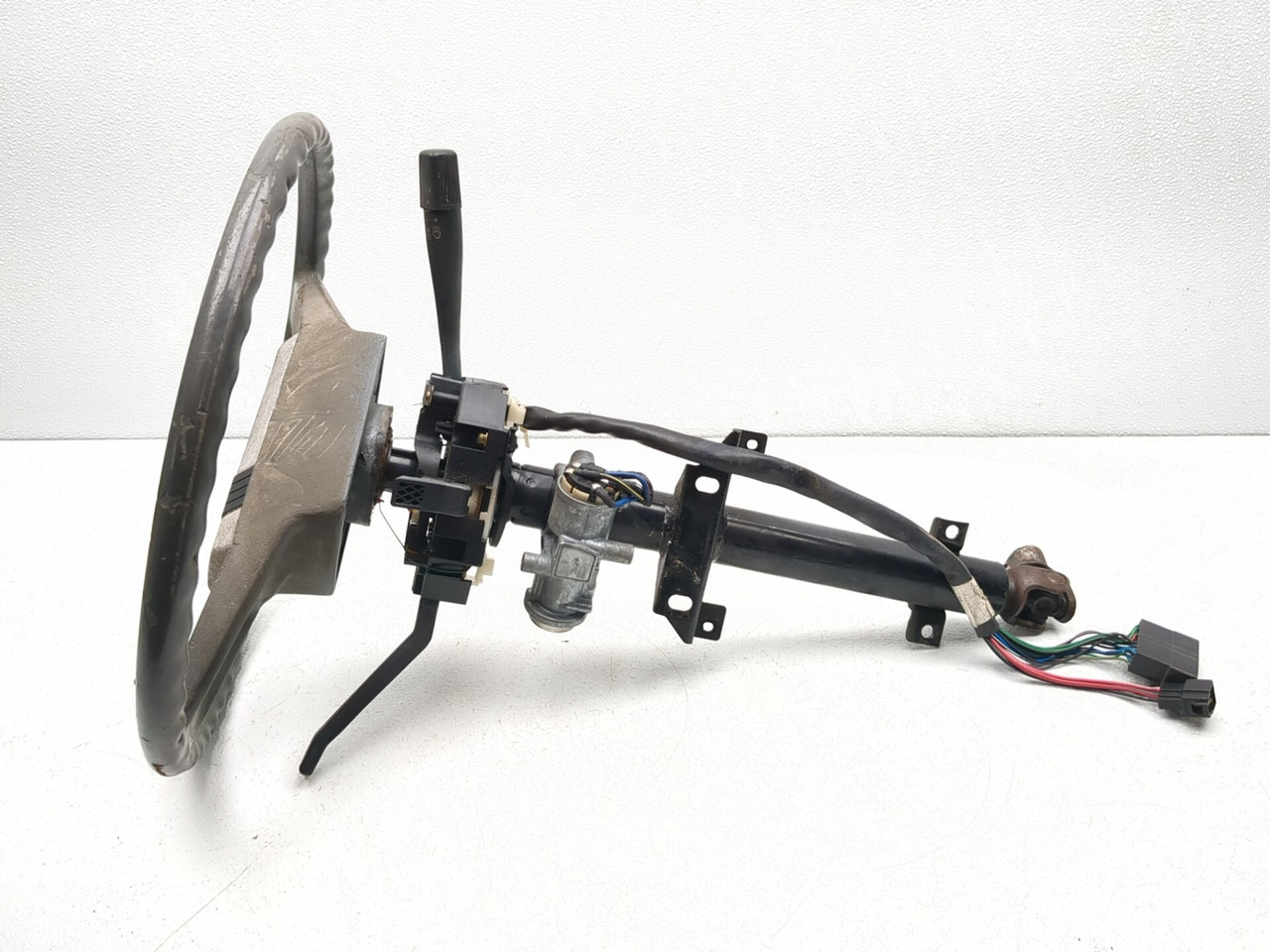 10-18 Cushman Mini Kei Utility Truck Front Wheel Steering Column
