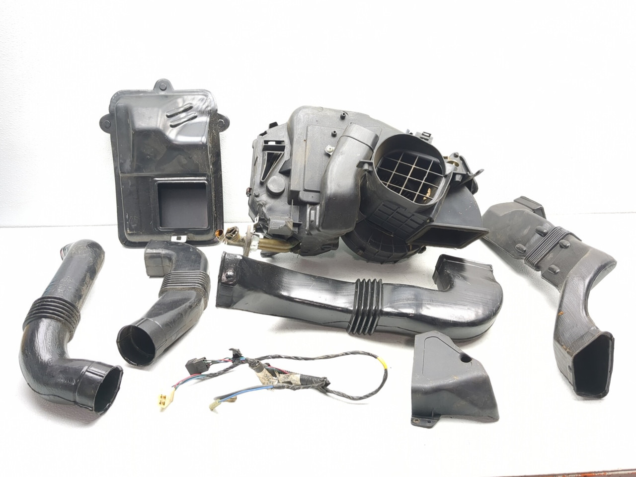 ペイ 10-18 Cushman Mini Kei Utility Truck Front Heater Blower Box